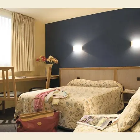 Hotel Du Commerce 3*