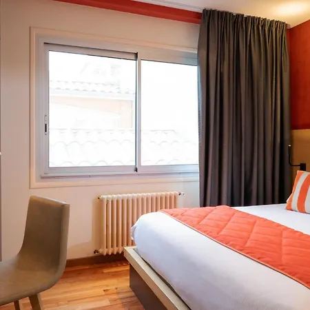 Du Commerce Hotel 3*